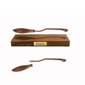 Pero Harry Potter - Levitující koště Nimbus 2000